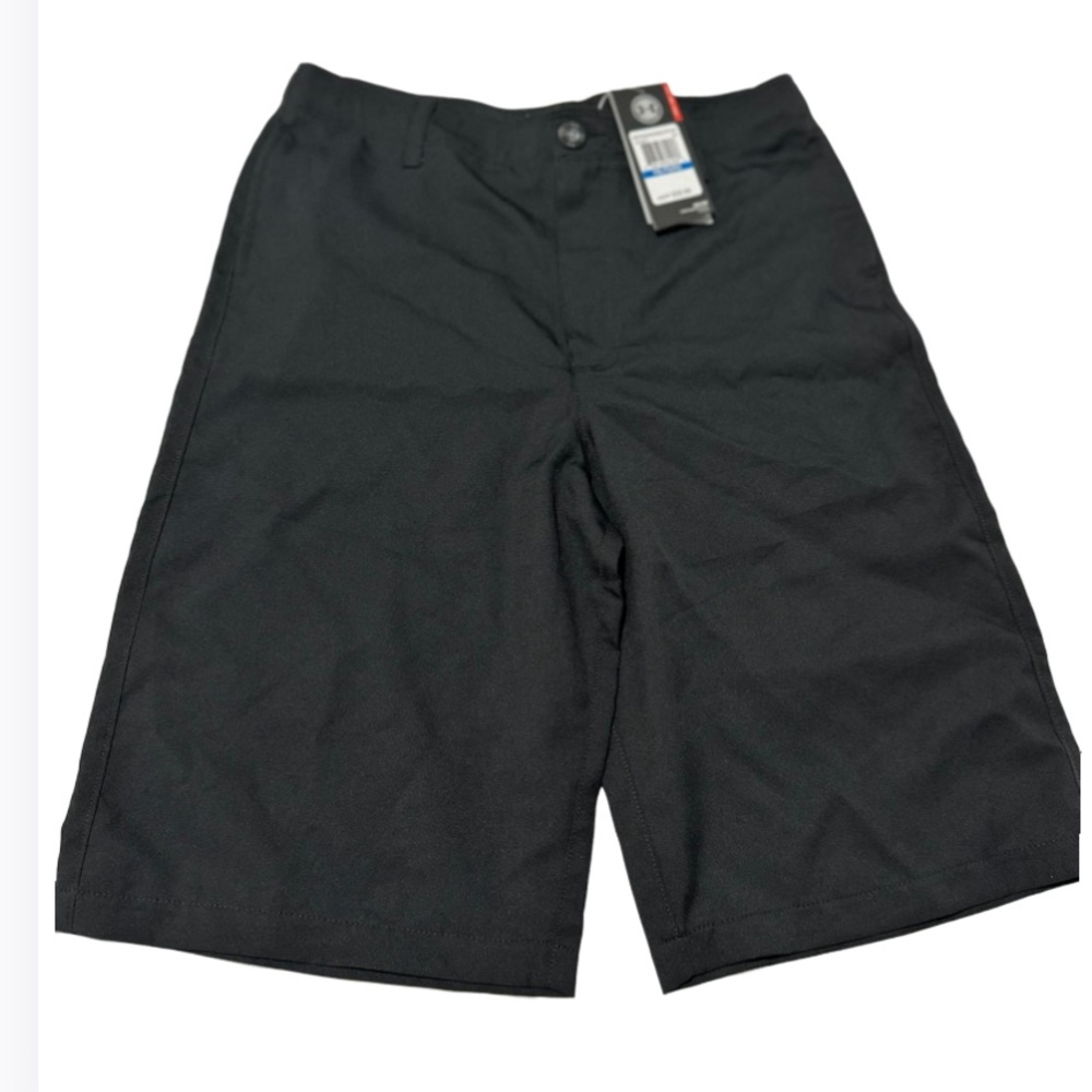 2 pairs UNDER ARMOUR boys shorts size XL (1 black and 1 navy)